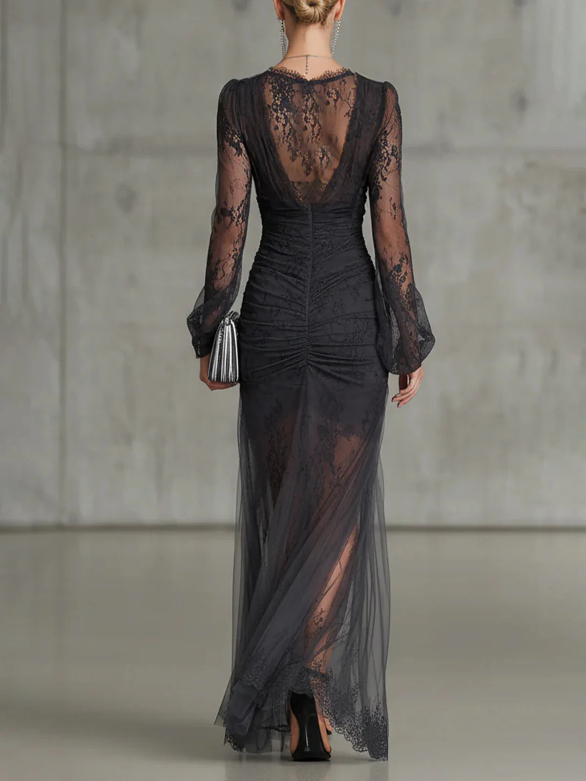 Sofia | Dunkelgraues Spitzen-Rüschen-Maxikleid
