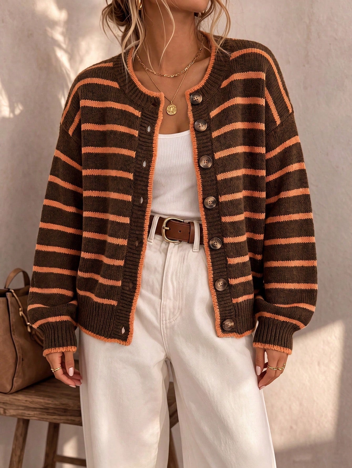 Mabel – Weiche Strickjacke mit Kontraststreifen