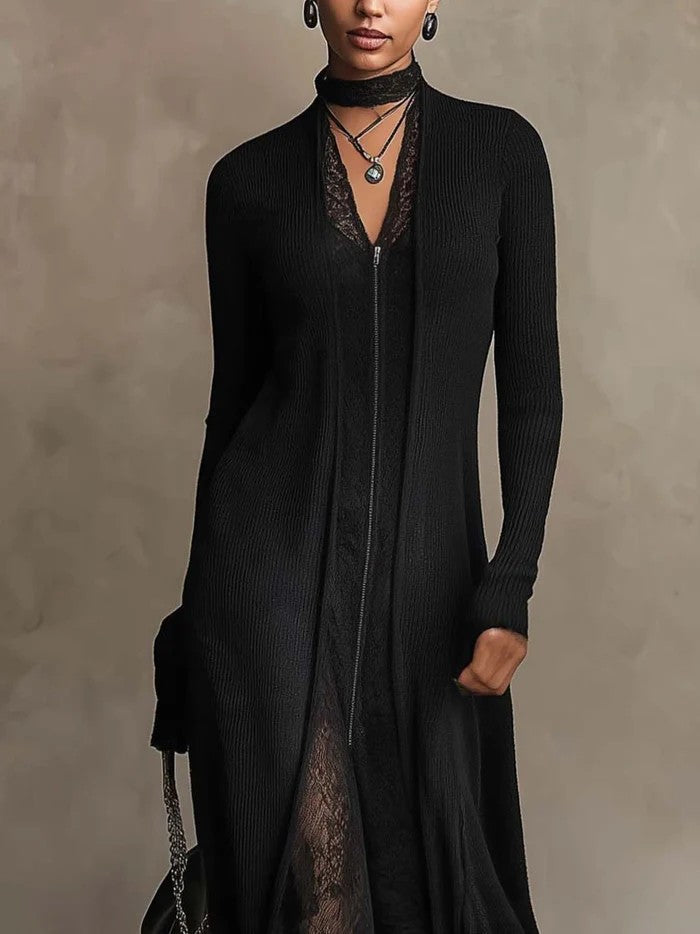 Solenne | Schwarzes Maxikleid aus Rippstrick mit Spitze