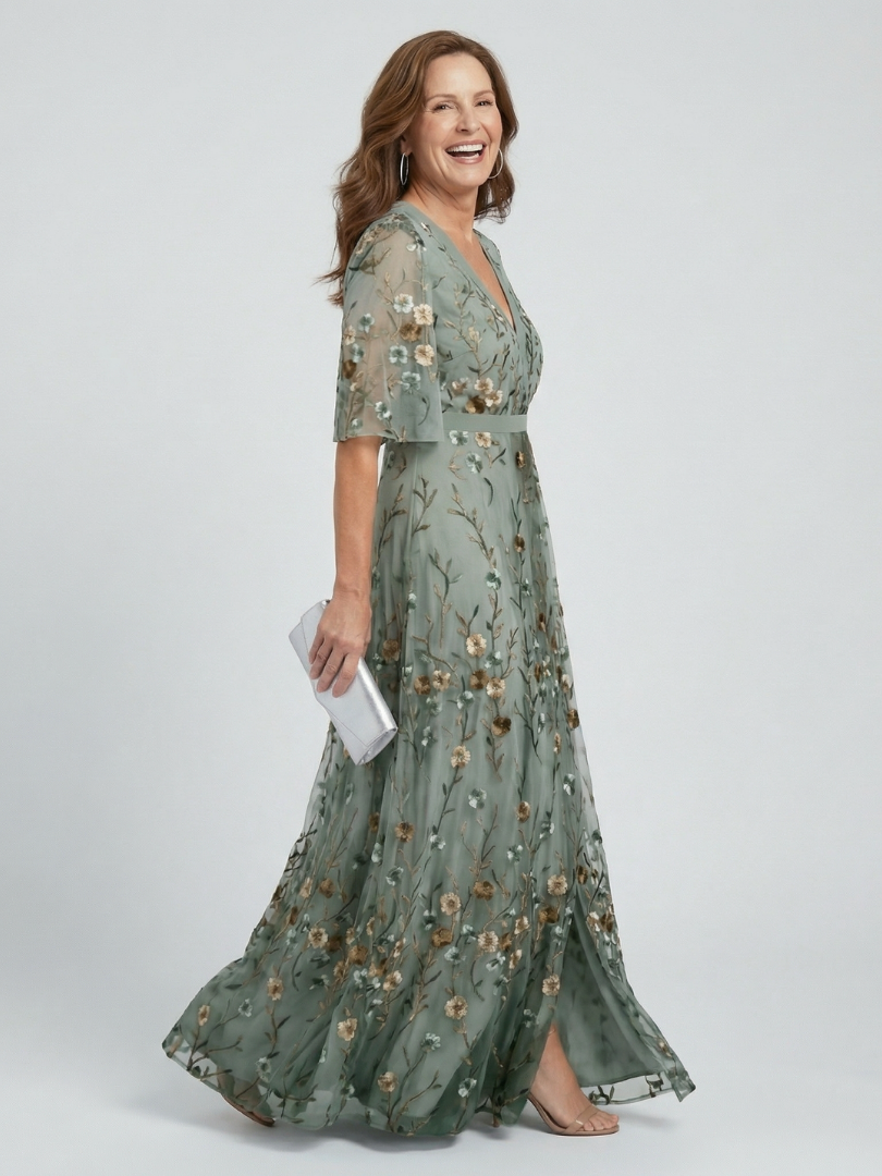Selora | Fließendes Neckholder-Maxikleid mit Blumenmuster