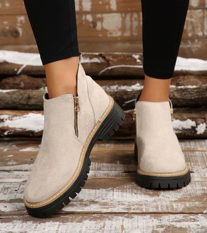 Sylvia-Anne | Schlichte Stiefeletten
