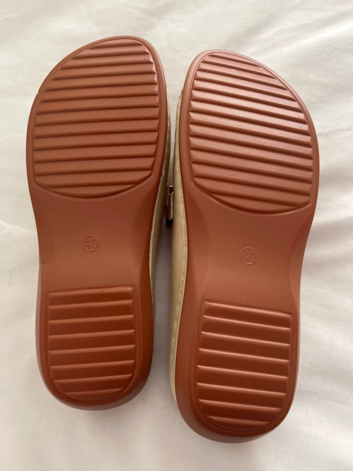 Adele™ | Orthopädische Sandalen mit Keilabsatz