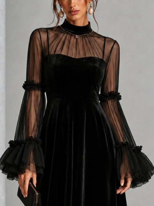 Stéphanie | Schwarzes plissiertes Midikleid aus Samt und transparentem Mesh