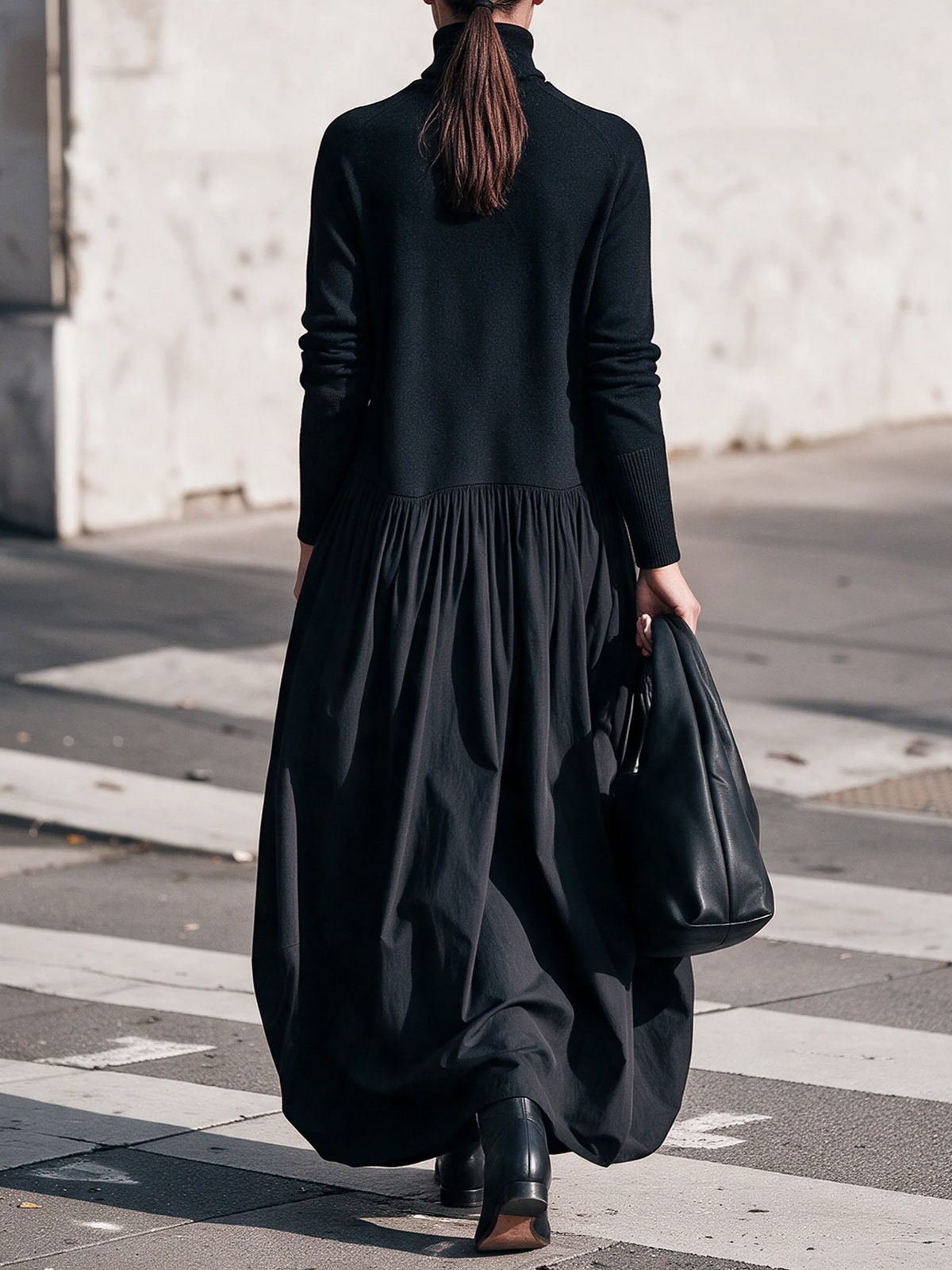 Odette | Schwarzes Oversize-Maxikleid mit Stehkragen