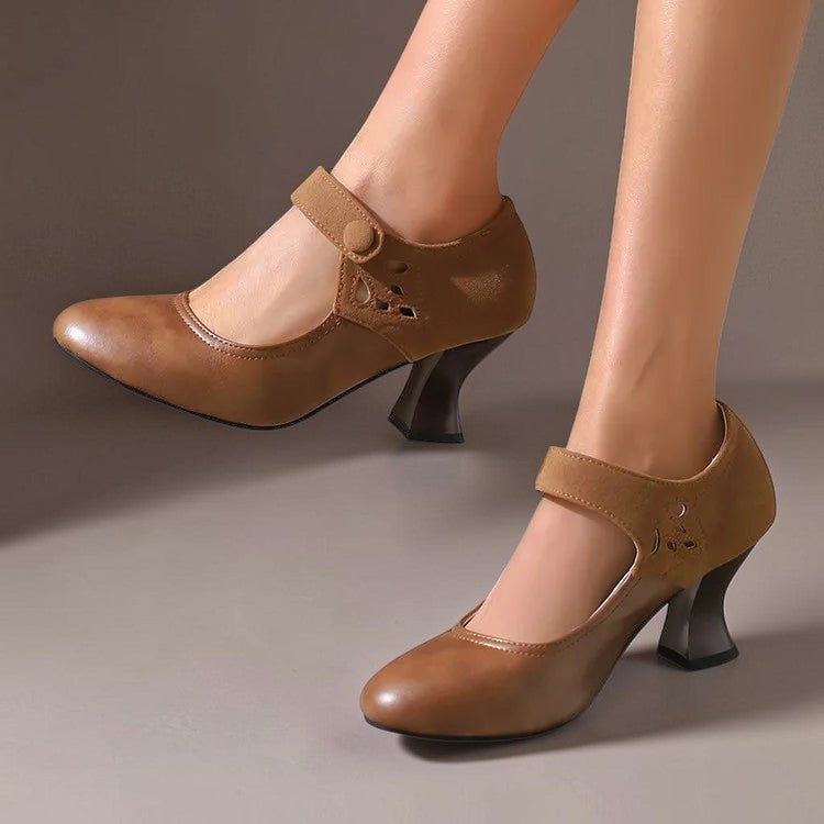 Camilla | Elegante Wildlederschuhe mit Knöchelriemen