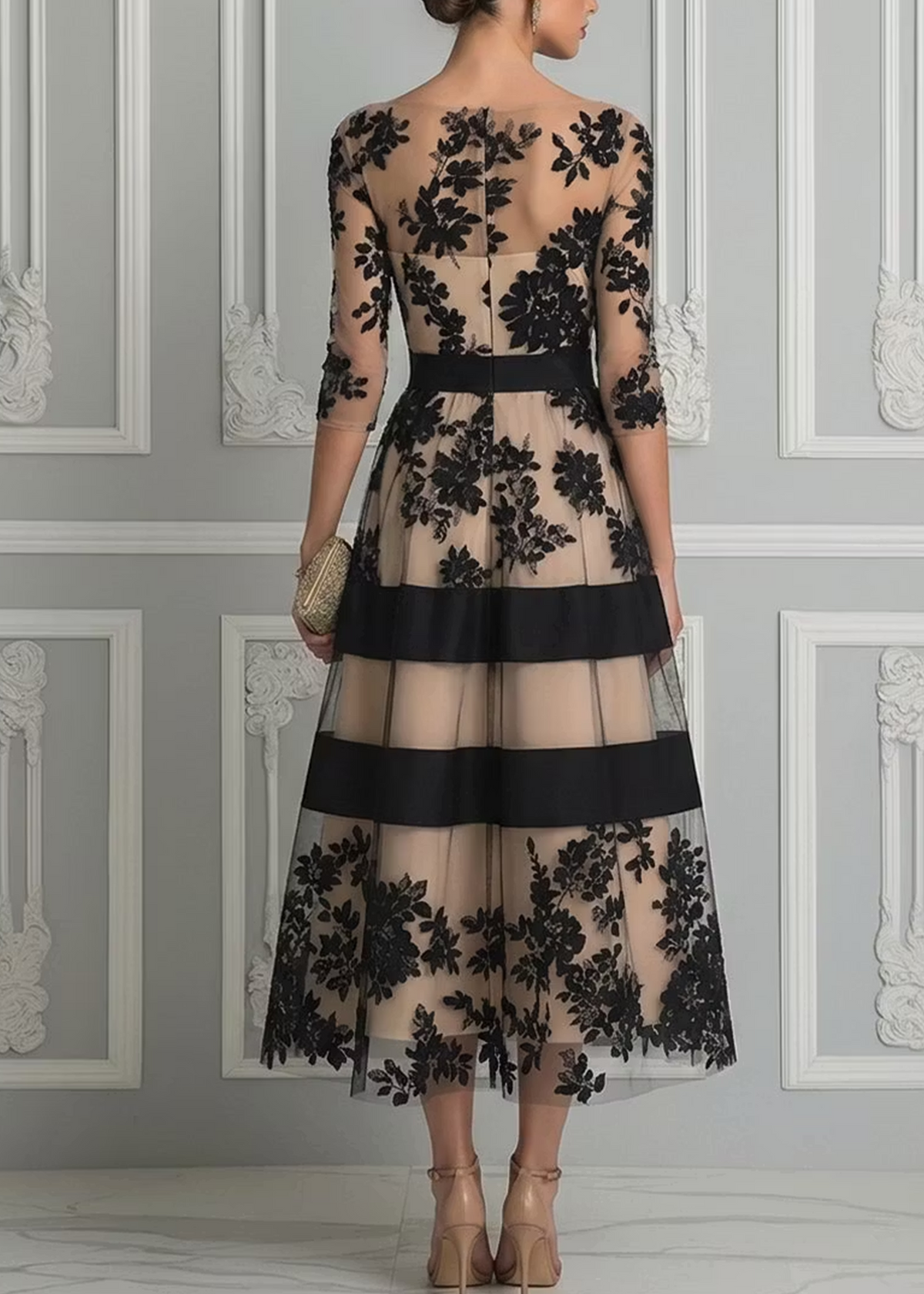 Elegantes schwarzes A-Linien-Midikleid aus Spitze