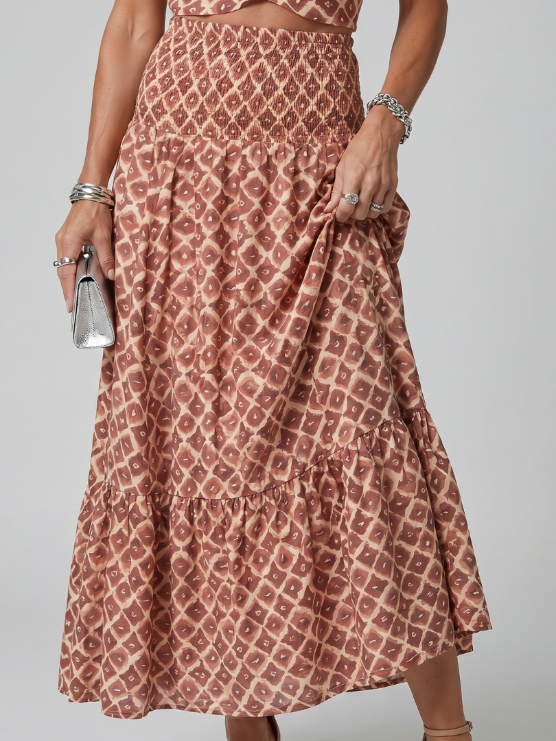 Amira | Midikleid mit geometrischem Print und gekreuzten Trägern