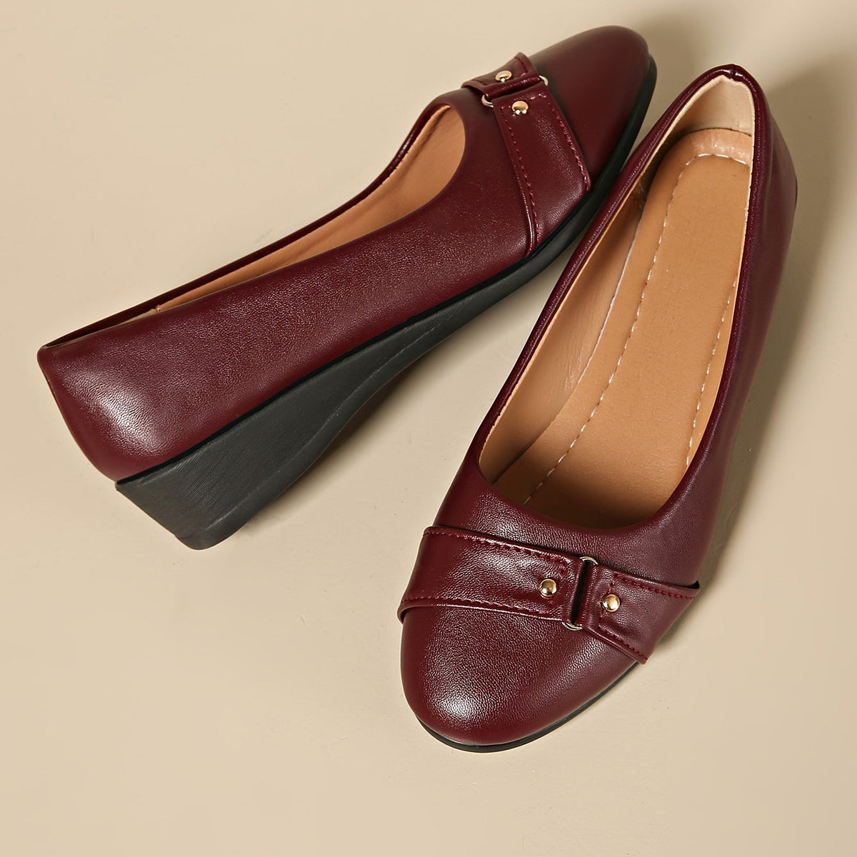 Mavis | Gepolsterte Schuhe mit Keilabsatz