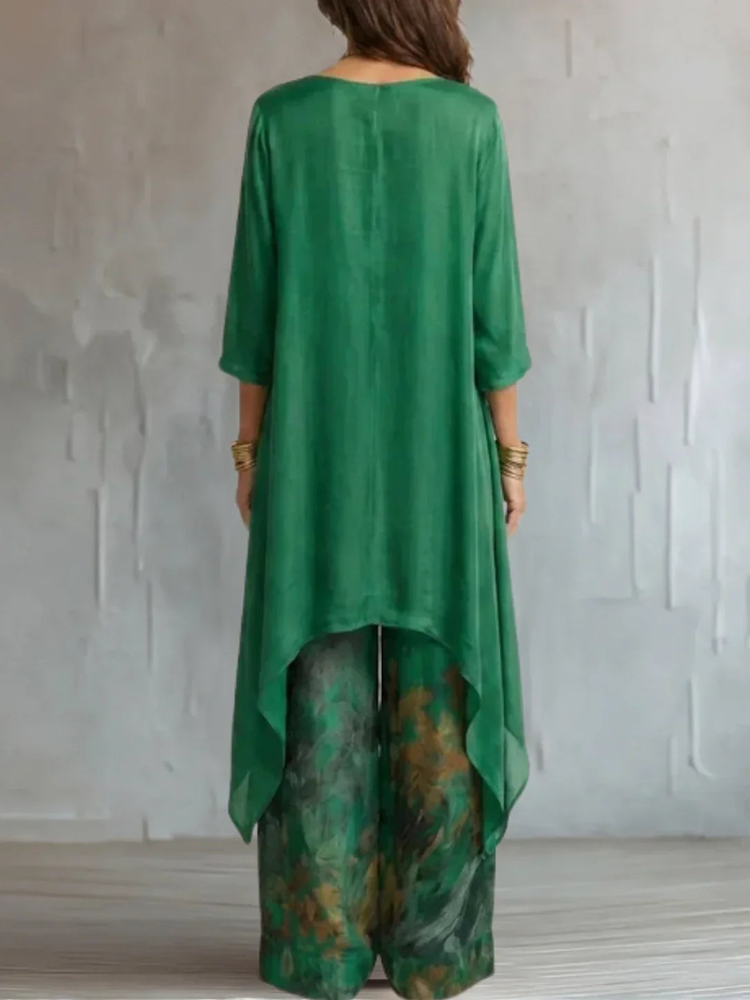 Genf | Asymmetrisches, locker sitzendes Kleid mit Blumenmuster