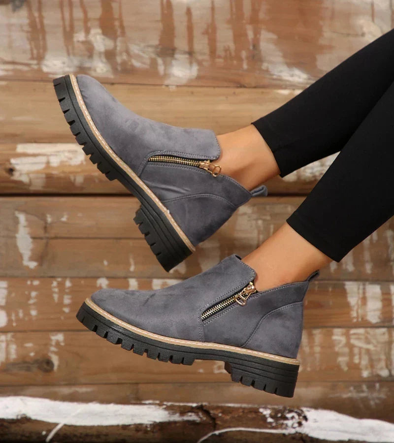 Sylvia-Anne | Schlichte Stiefeletten
