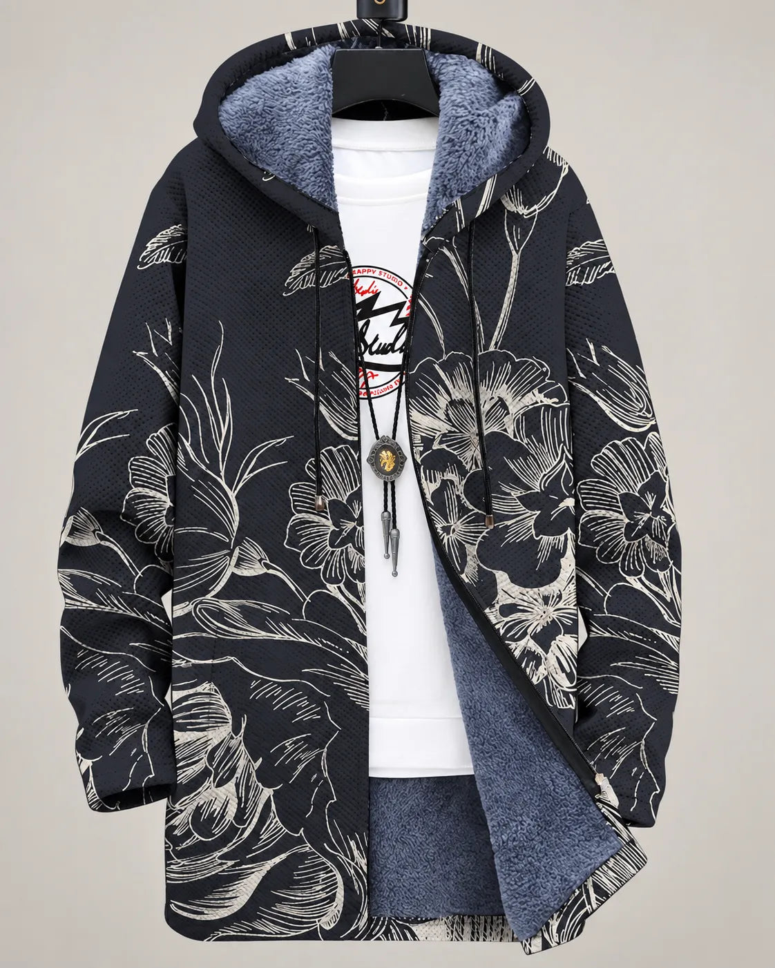 Elara | Kapuzenjacke mit Bergpanorama