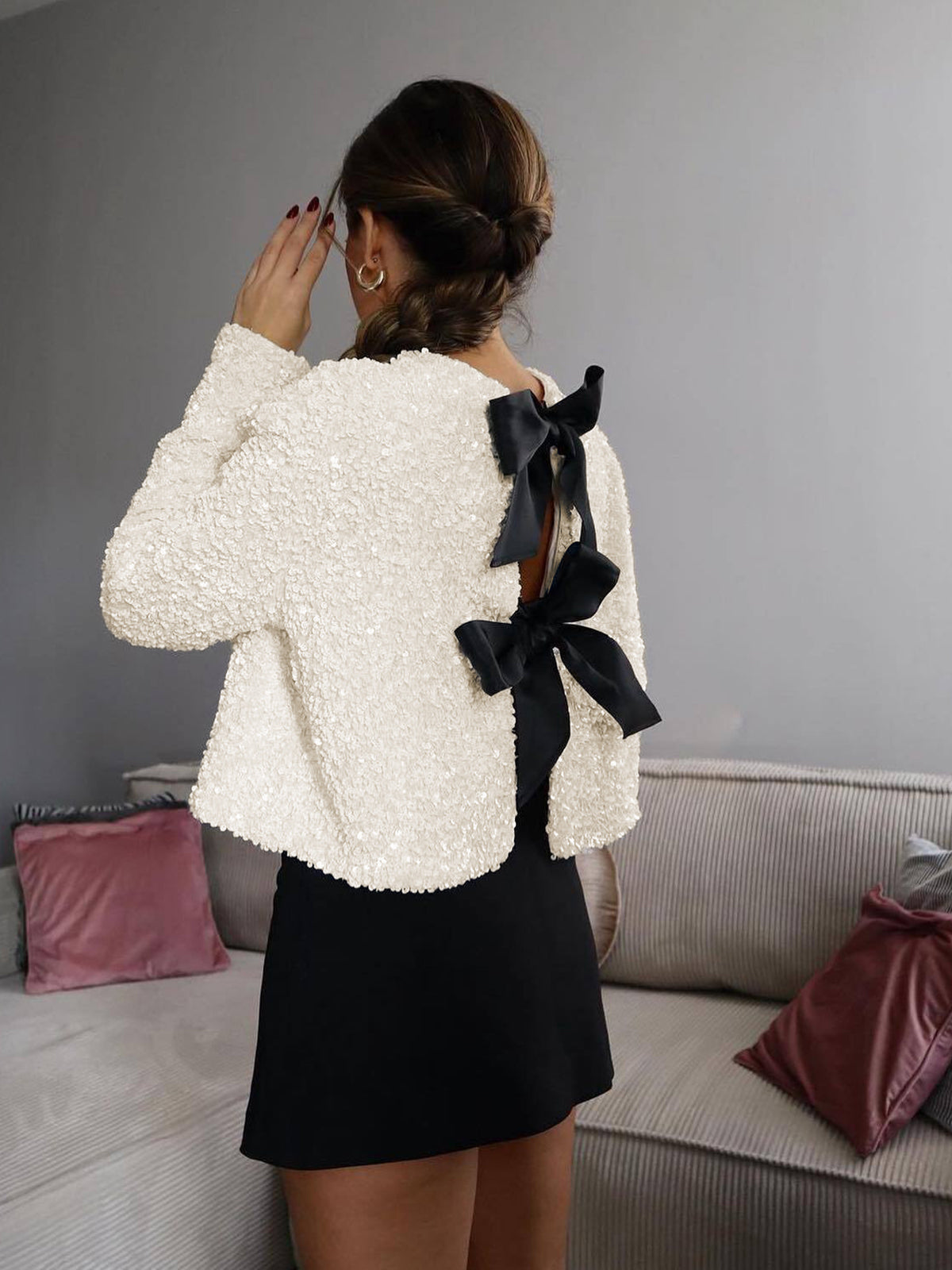 Strukturierte Paillettenjacke mit Samtschleifen