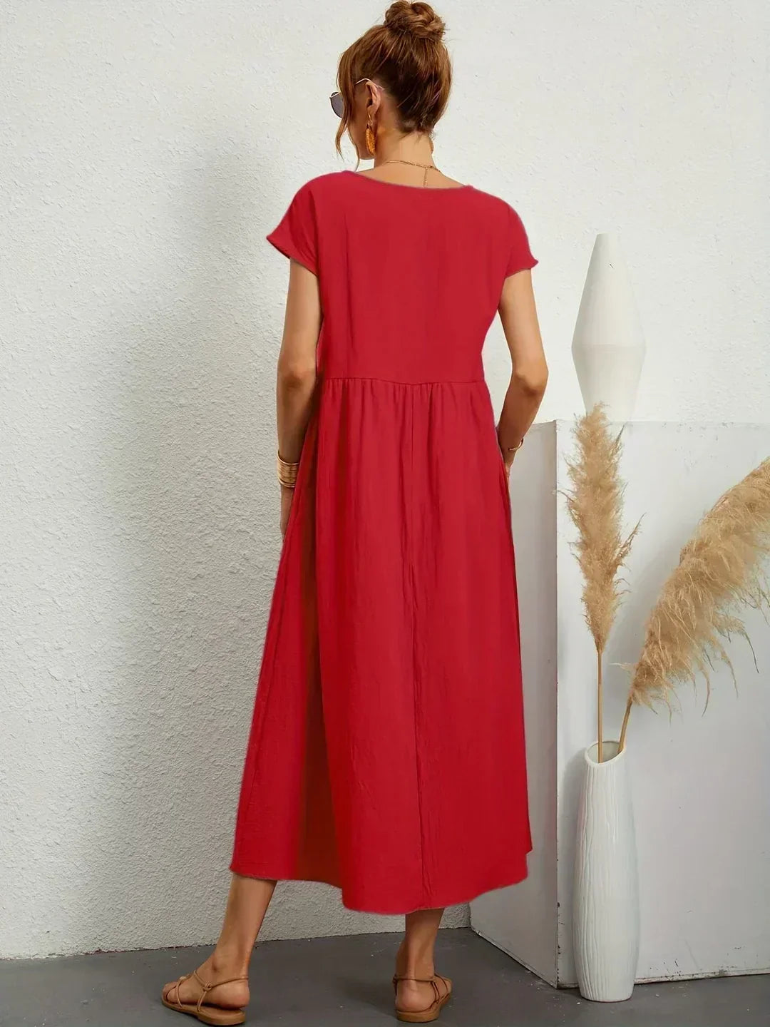 Nerys | Atmungsaktives weißes Midikleid