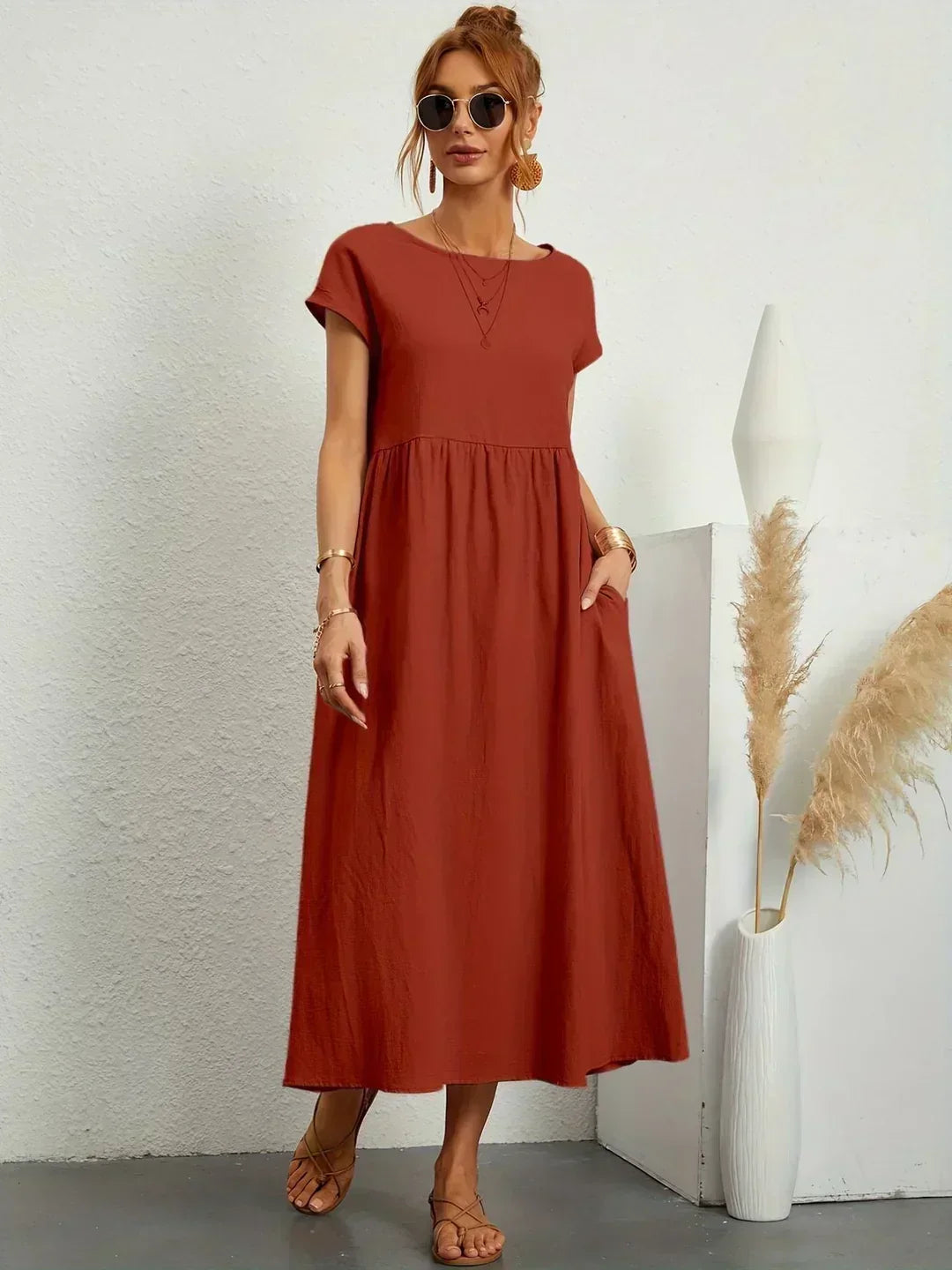 Nerys | Atmungsaktives weißes Midikleid