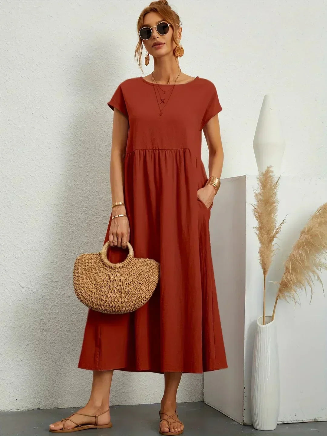 Nerys | Atmungsaktives weißes Midikleid