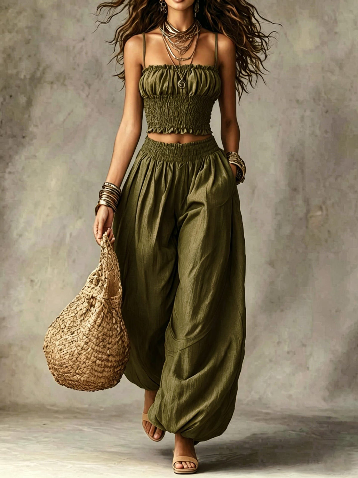 Zweiteiliges Set mit gesmoktem Crop-Top und weiter Hose