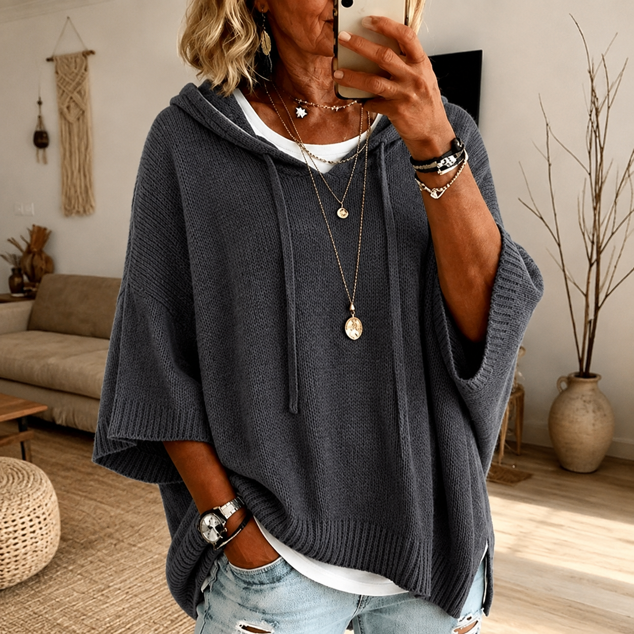 Sabine | Poncho-Pullover mit Kapuze in Anthrazit