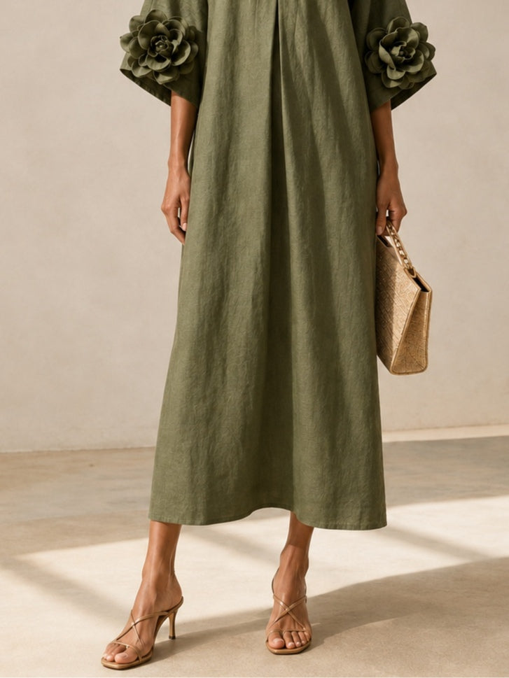 Olivgrünes Midikleid mit V-Ausschnitt und auffälligen Blumenärmeln