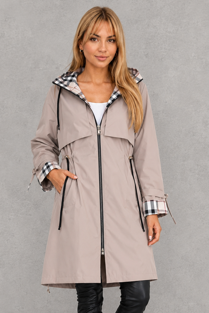 Mabel | Elegante wasserdichte Kapuzenjacke mit Karobesatz