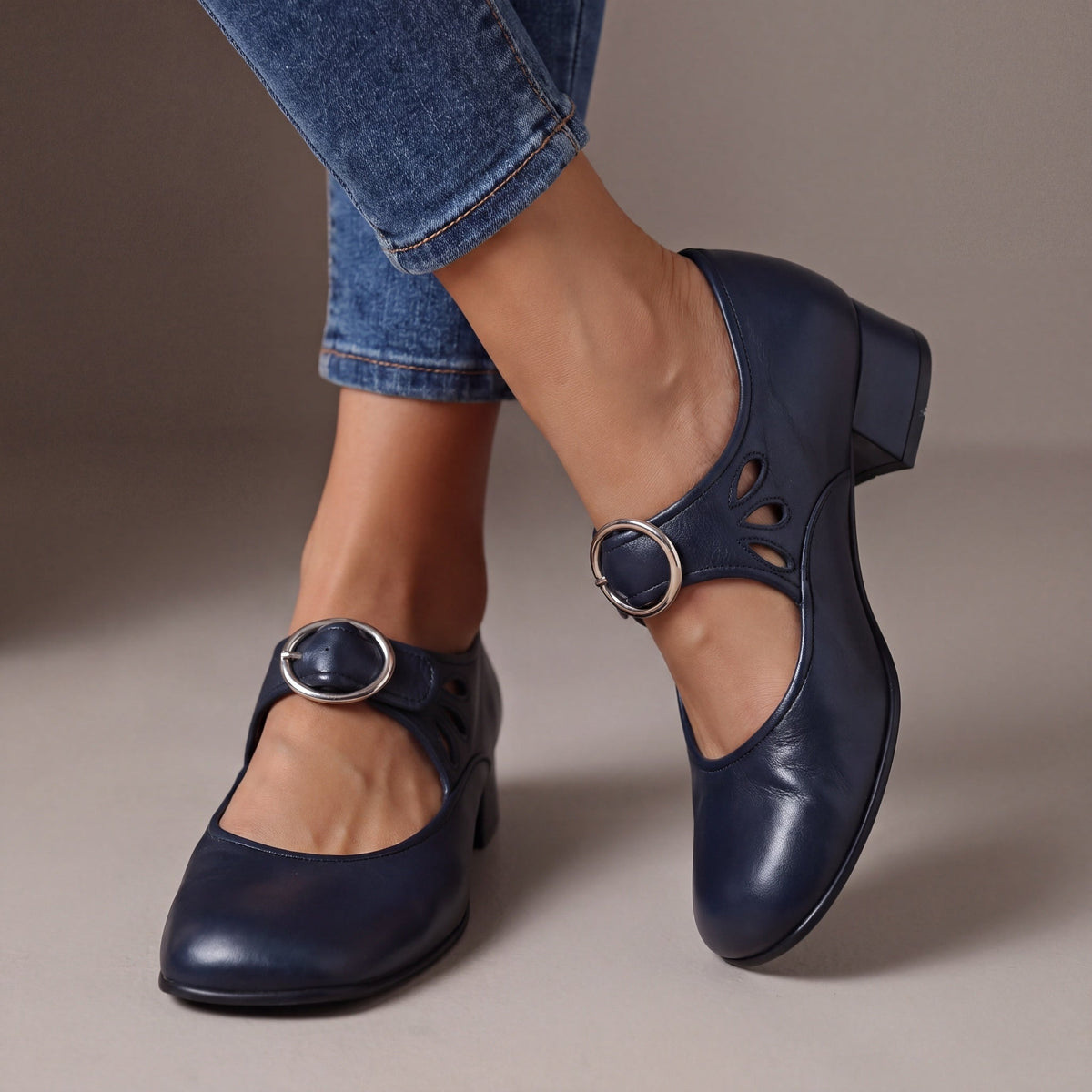 Caroline | Weiche Lederschuhe mit Riemen
