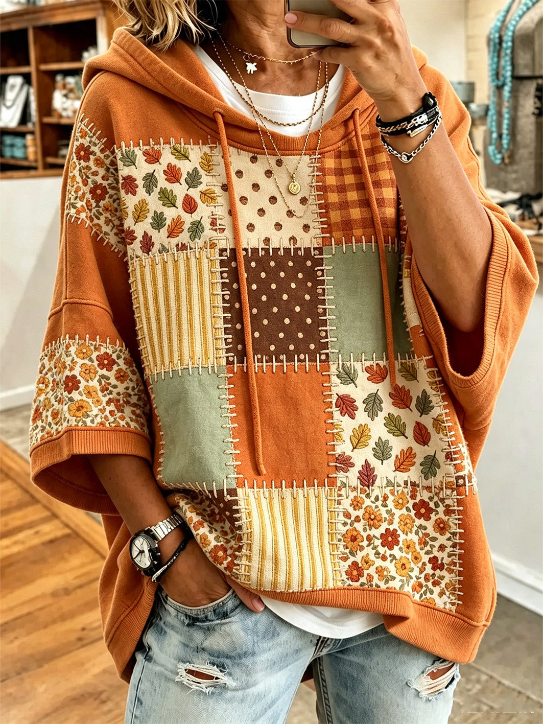 Corina | Oversize-Hoodie mit Herbstblätter-Print