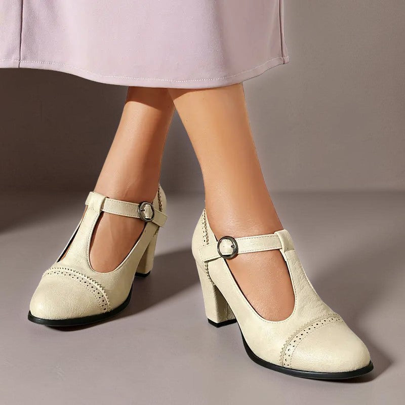 Hanne | Elegante Schuhe mit T-Riemen und Blockabsatz