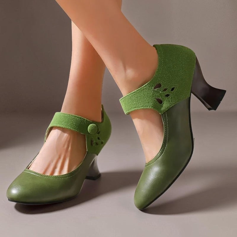 Camilla | Elegante Wildlederschuhe mit Knöchelriemen