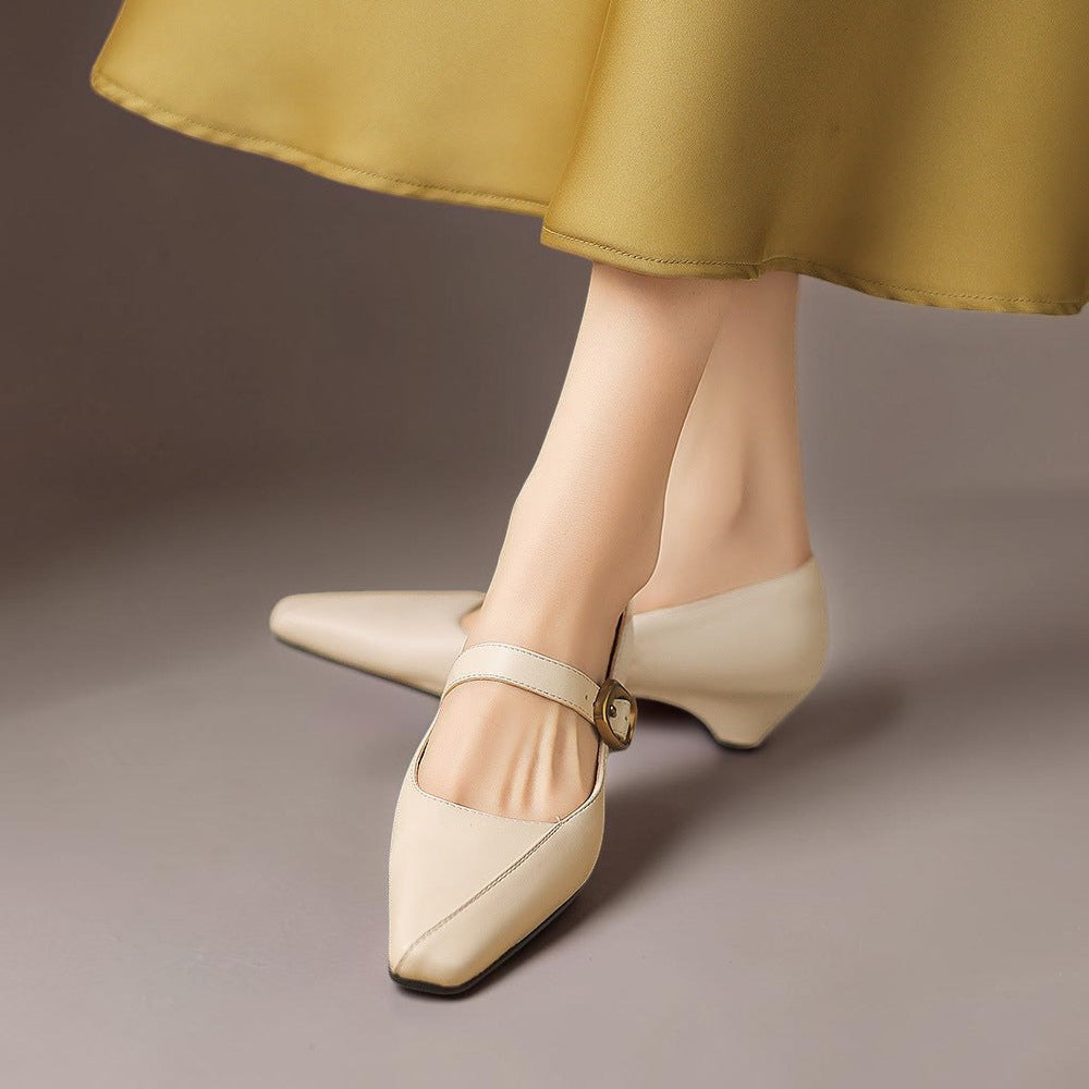 Grethe | Mary-Jane-Schuhe mit goldfarbener Schnalle