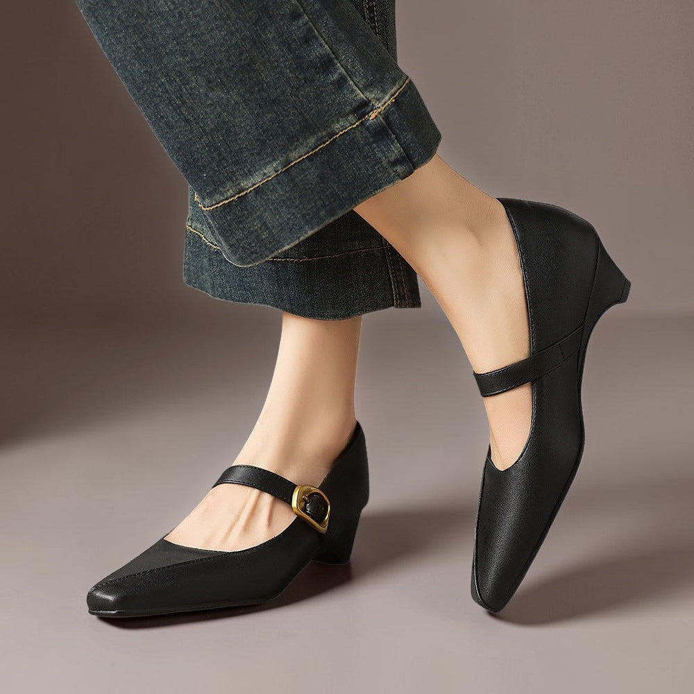 Grethe | Mary-Jane-Schuhe mit goldfarbener Schnalle